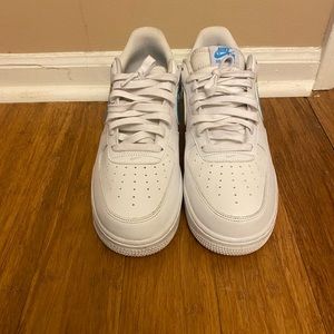 Nike Air Force 1 white universtiy blue